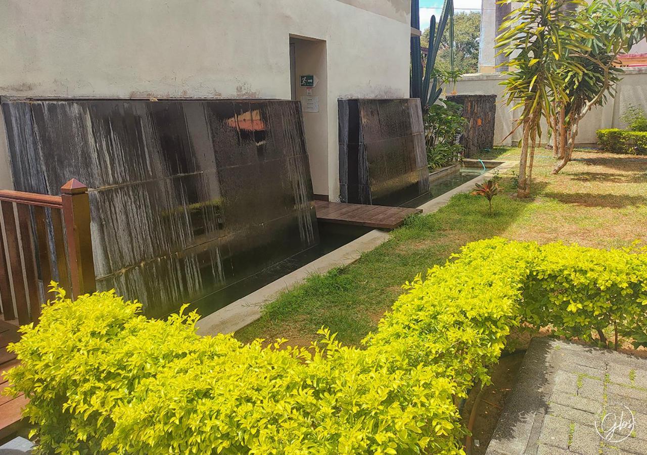 Grand Bay Suites Luaran gambar