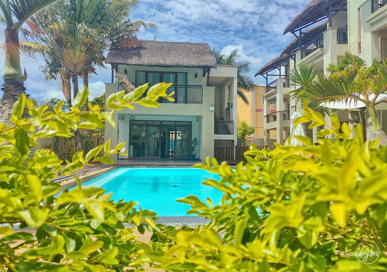 Grand Bay Suites Luaran gambar