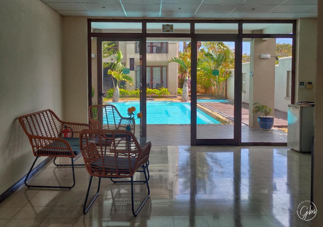 Grand Bay Suites Luaran gambar