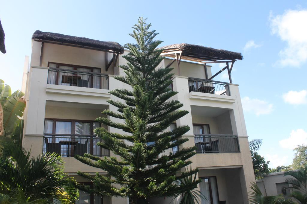Grand Bay Suites Luaran gambar
