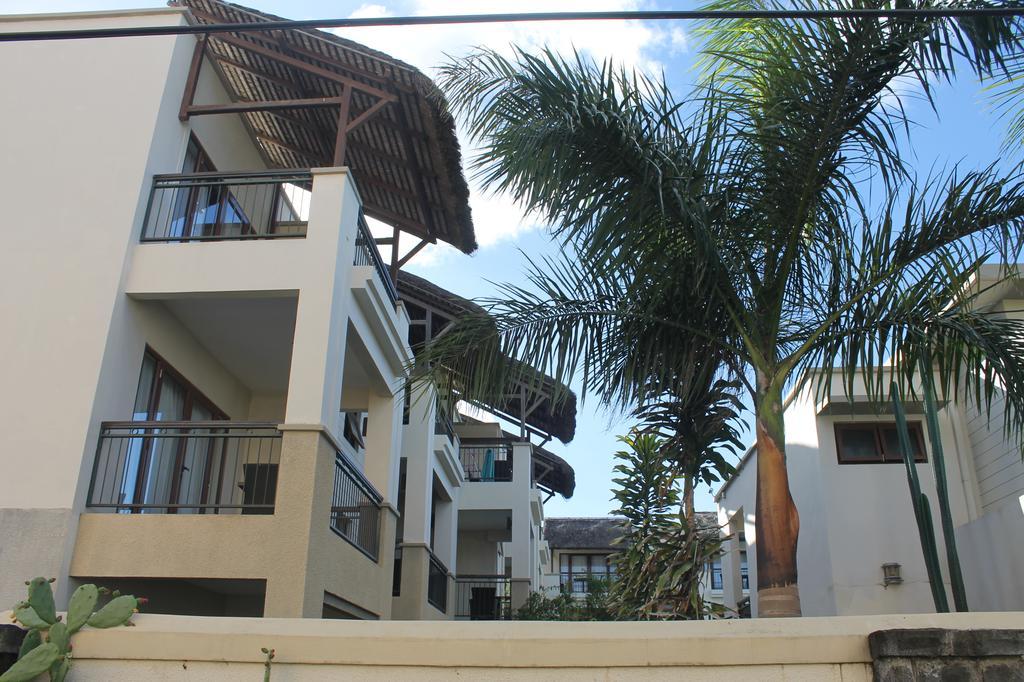 Grand Bay Suites Luaran gambar