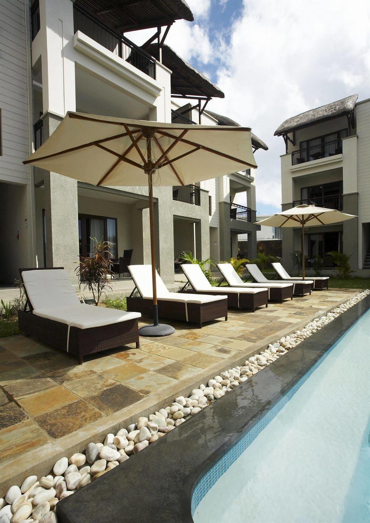 Grand Bay Suites Luaran gambar