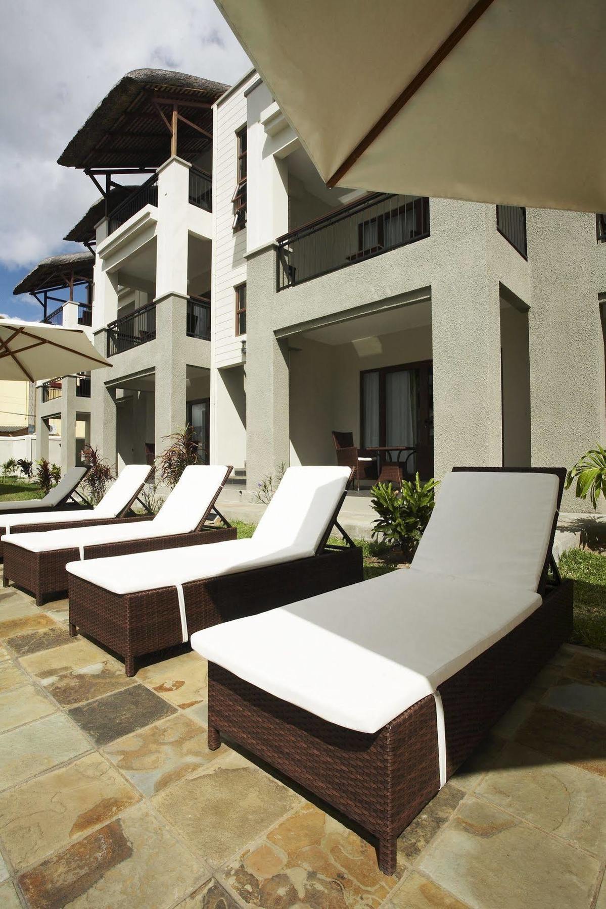 Grand Bay Suites Luaran gambar