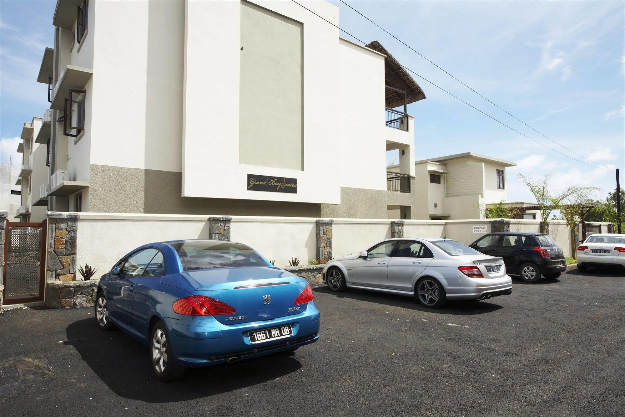 Grand Bay Suites Luaran gambar