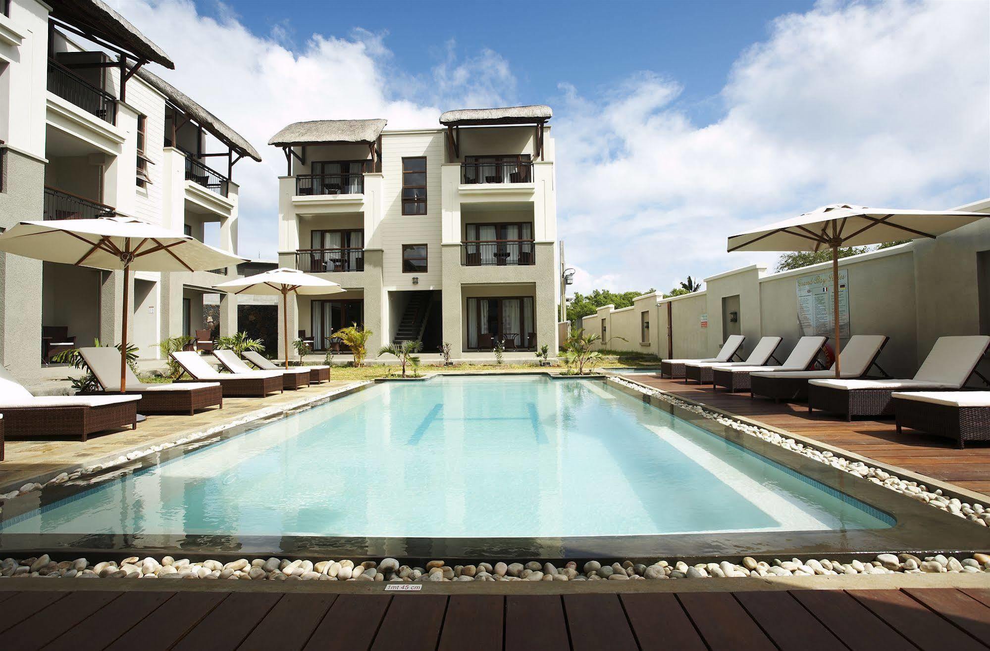 Grand Bay Suites Luaran gambar